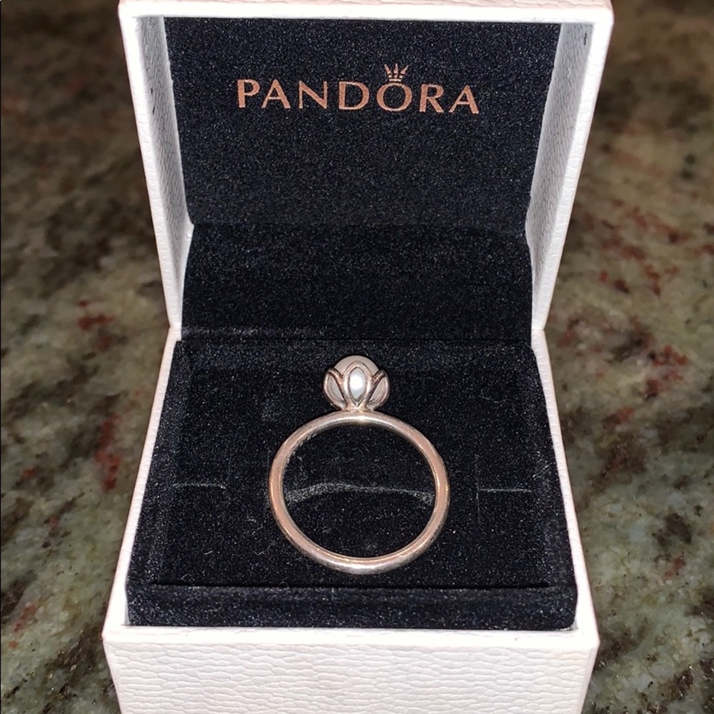 Pandora Ring